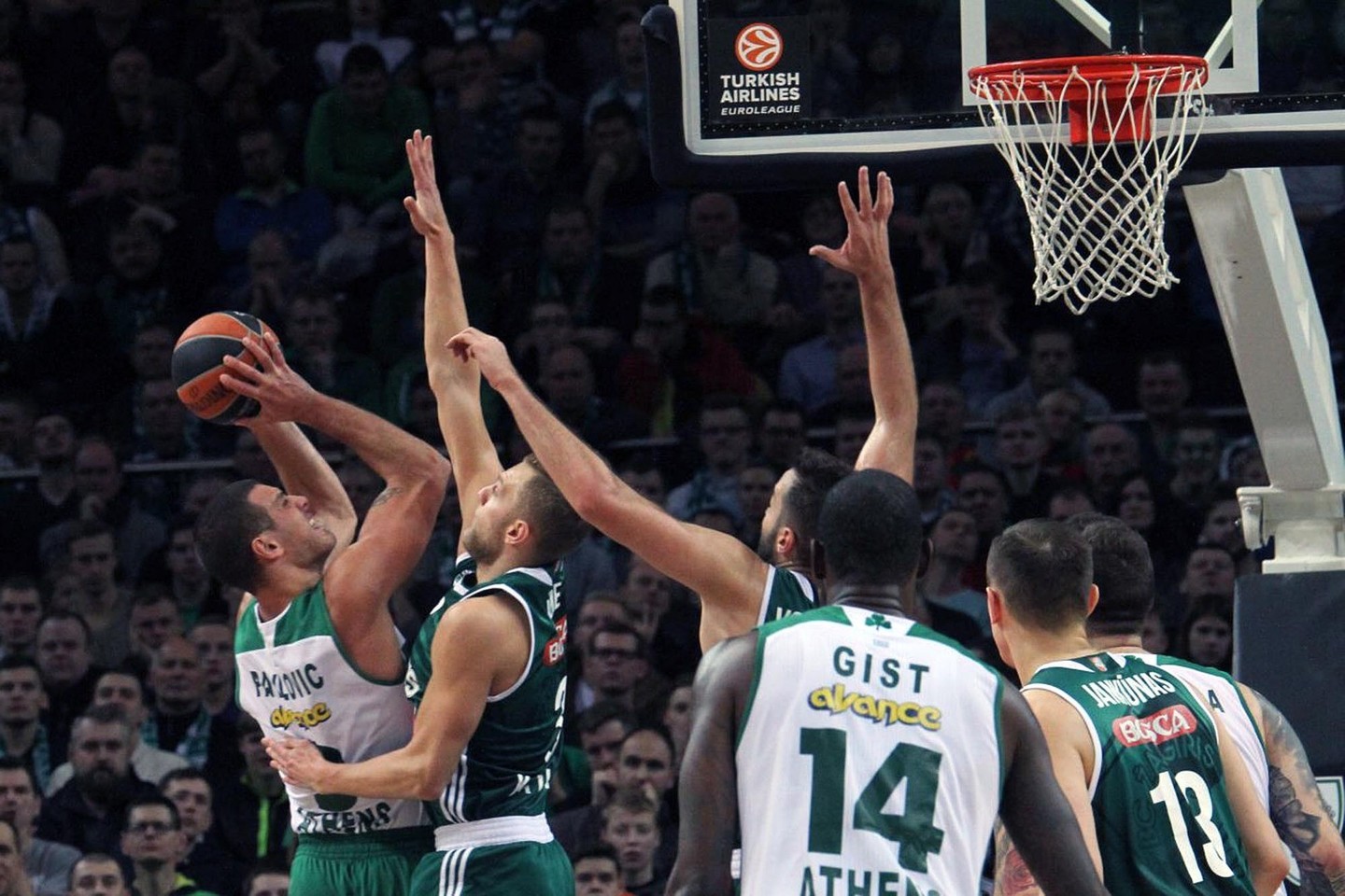 Kauno „Žalgirio“ ir Atėnų „Panathinaikos“ ekipų dvikova C grupės mače – akistata dėl trečiosios vietos.