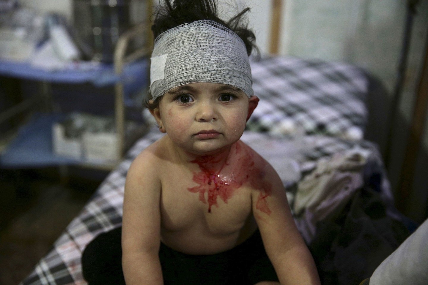 Sukčiai siekia pasinaudoti gerumų žmonių, kurie nori padėti dėl Sirijos konflikto nukentėjusiems asmenims.<br>Reuters/Scanpix nuotr.