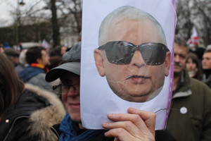 Lenkiją purto didžiausia protesto akcija per 30 metų