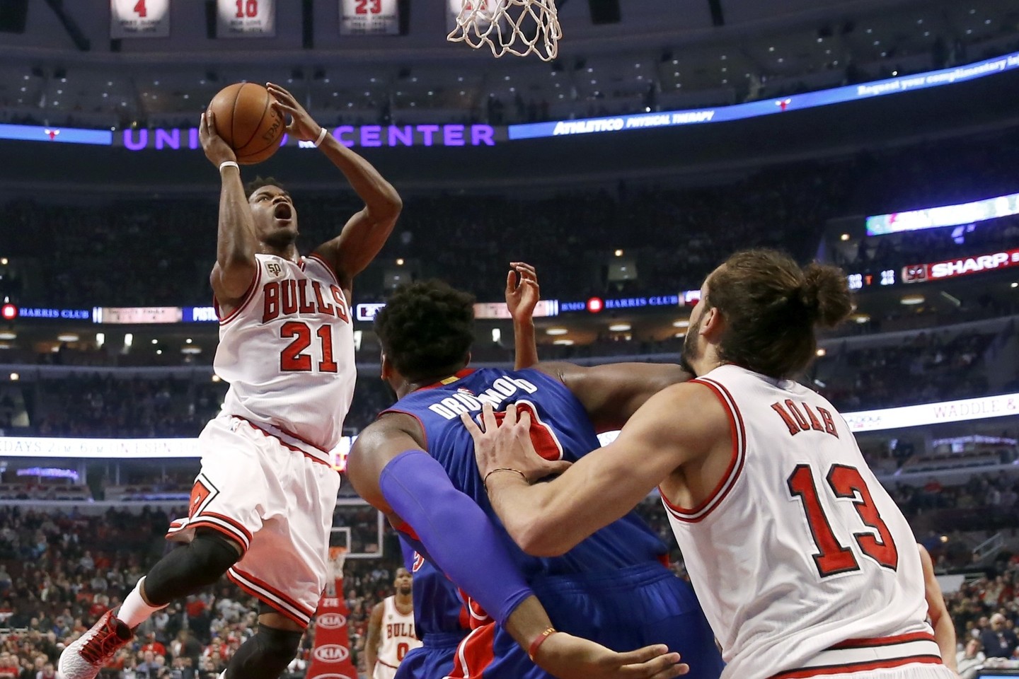 „Bulls“ ir „Pistons“ mače prireikė keturių pratęsimų.<br>AP nuotr.
