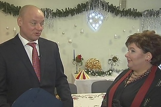 Laidų herojės - viename ištaigingame pokylyje (II)