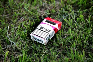 Tuščių pakelių tyrimas: kontrabandinė cigaretė – tik kas penkta