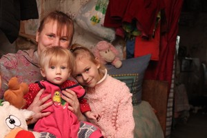 8-erių Gabija: „Jei turėčiau pinigų, nupirkčiau mamai batus“