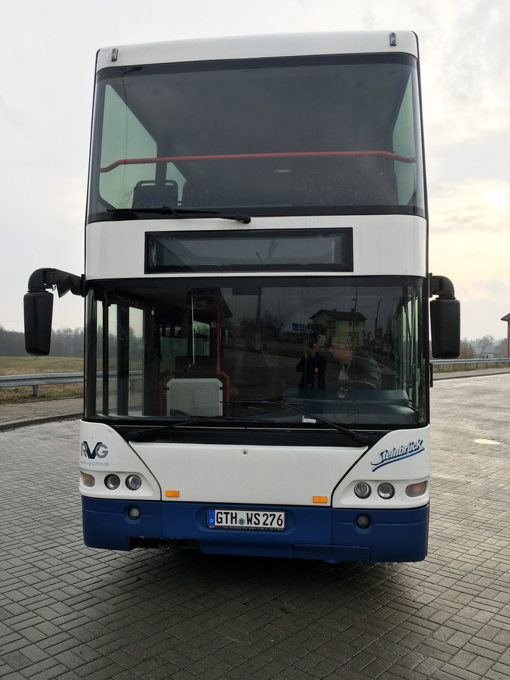 Šiuo dviaukščiu autobusu šiauliečiai tarpušvenčiu bus vežiojami nemokamai.<br>UAB „Ridvija“ nuotr.