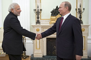 Indijos premjerui – ypatinga dovana iš Vladimiro Putino rankų