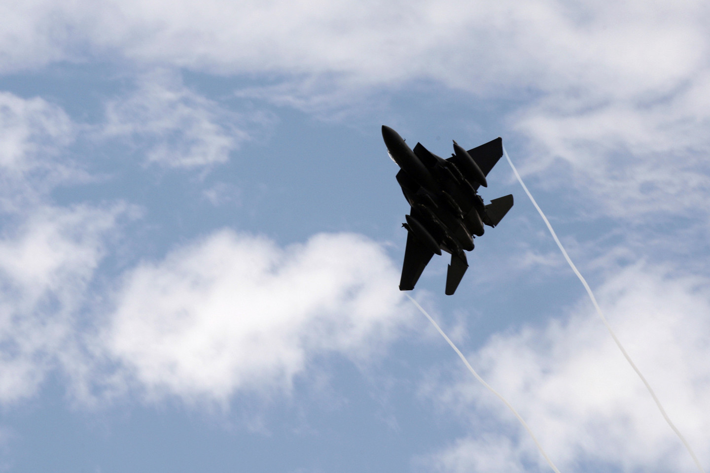 JAV aviacija surengė antskrydžius Pietų Afganistane.