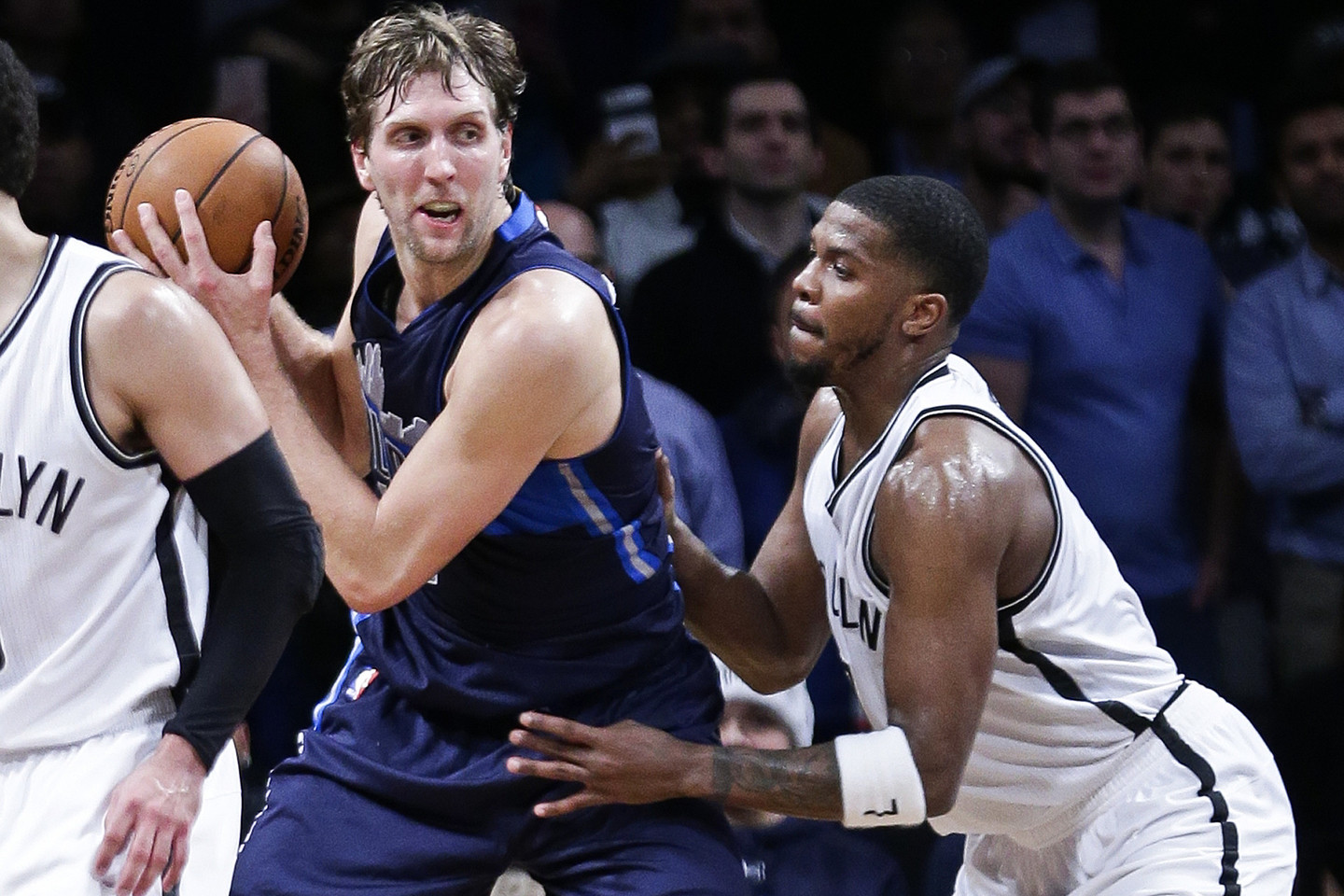 D.Nowitzki rezultatyviausių žaidėjų sąraše kyla į viršų.
