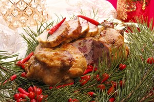 Penkios šventinio patiekalo idėjos: kuo įdaryti viščiuką