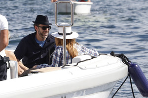 Baronas Cohenas paaukojo milijoną dolerių Sirijos pabėgėliams