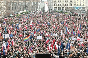 Lenkai jau nusivylė nauja valdžia