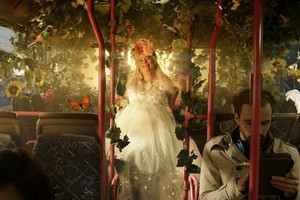 Interneto sensacija Lina Ananda išpranašavo pasaulio pabaigą