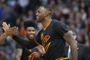 NBA: LeBronas karaliavo, o K. Porzingis greitai rinko taškus