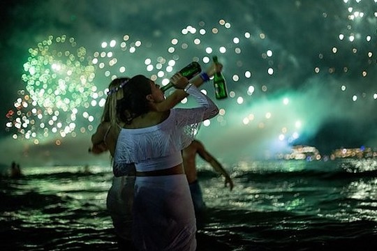 Įspūdingi vaizdai – kaip pasaulis sutiko Naujuosius metus