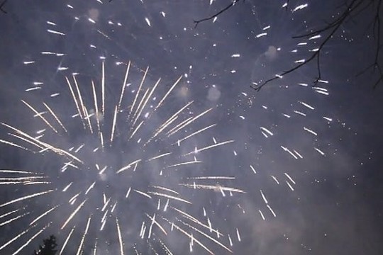 Pasižiūrėkite, kaip Naujieji sutikti įvairiuose šalies miestuose