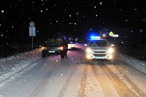 Nelaimė Vilniaus rajone: visureigis pervažiavo du žmones