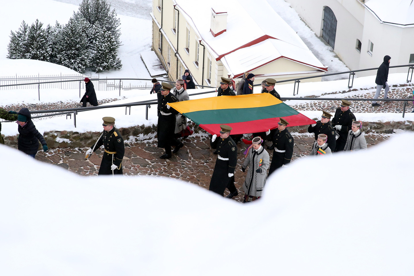 Sausio 1-ąją Lietuvoje tradiciškai paminėta Lietuvos vėliavos diena.<br>R.Danisevičiaus nuotr.