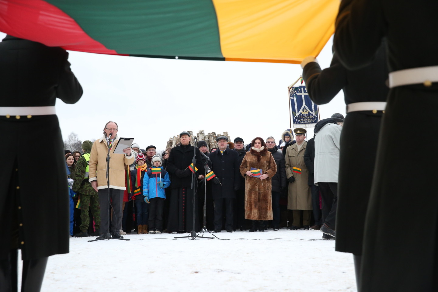 Sausio 1-ąją Lietuvoje tradiciškai paminėta Lietuvos vėliavos diena.<br>R.Danisevičiaus nuotr.