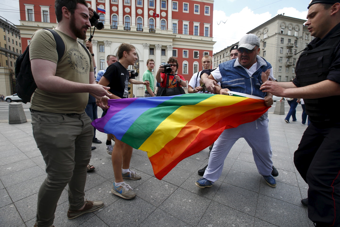 Disidentų teigimu, homoseksualų propagandos įstatymas tik dar labiau marginalizuoja ir taip engiamas Rusijos seksualines mažumas.<br>Reuters/Scanpix nuotr.