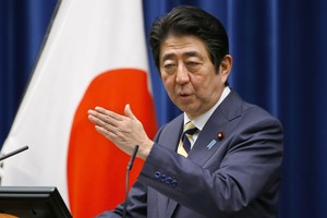 V. Putinui – Japonijos premjero raginimas dėl Kurilų salų