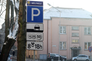 Po parkavimo sistemos pakeitimų Kaune vairuotojai sutrikę