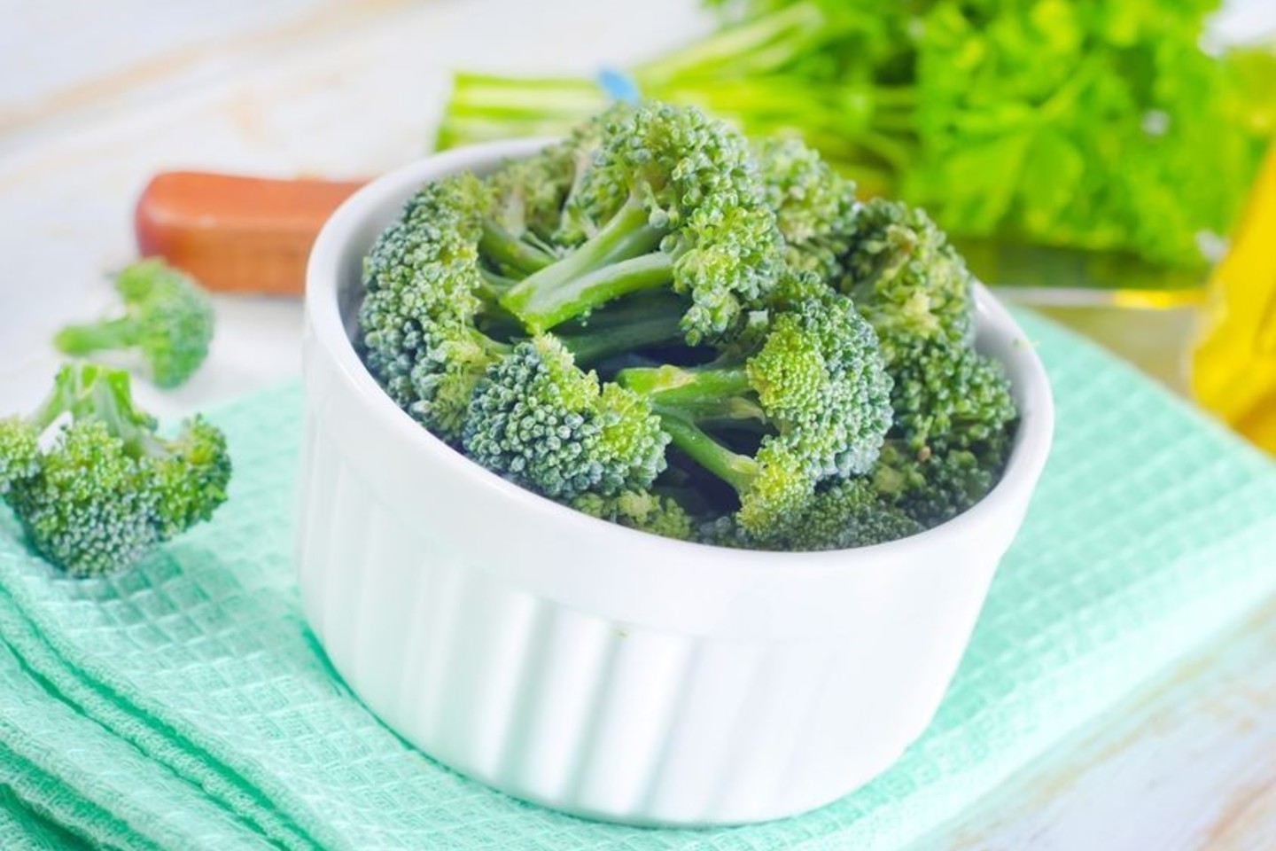 Brokolis yra labai naudinga mums daržovė, bet vakarienei jo valgyti nereikėtų.<br>123rf nuotr.