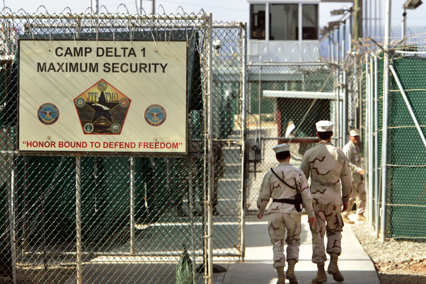 JAV du Gvantanamo kalinius perkėlė į Ganą.