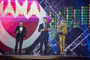 M.A.M.A. apdovanojimų šou – beveik 4 valandos veiksmo ir muzikos