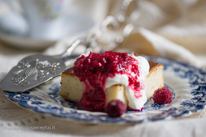 Tingiems savaitgalio pusryčiams – purus varškės apkepas pagal N. Degutienės receptą