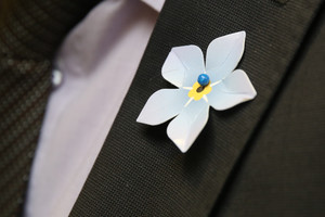 Neužmirštuolė atlape: vieni džiaugiasi, kiti keikia masonus