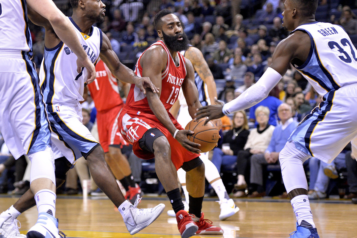 „Rockets“ pasiekė pergalę prieš „Grizzlies“.
