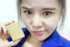 Mergina žiauriai atkeršijo buvusiajam, išvadinusiam ją stora