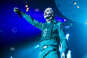 Kodėl JAV grupė „Slipknot“ veidus slepia šiurpiomis kaukėmis?