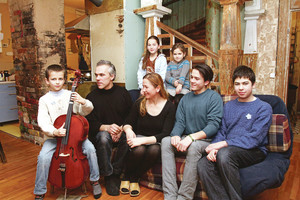 Paslapčių pilnus namus kauniečių šeima gaivina porą dešimtmečių