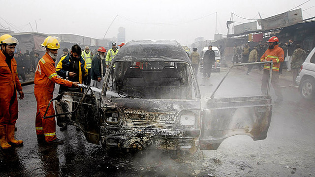 Savižudžio išpuolis Pakistane nusinešė mažiausiai 11 gyvybių