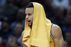 NBA: „Warriors“ tiesiog išspardė „Cavaliers“ ekipai užpakalius