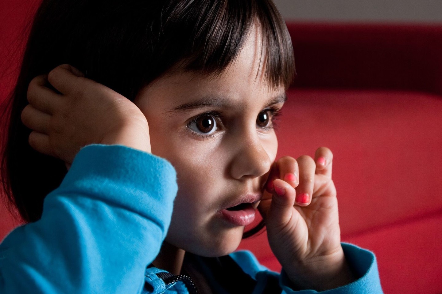 Anot autorės, per televiziją rodomos baisybės gąsdina vaikus.<br>„123rf.com“ asociatyvioji nuotr.