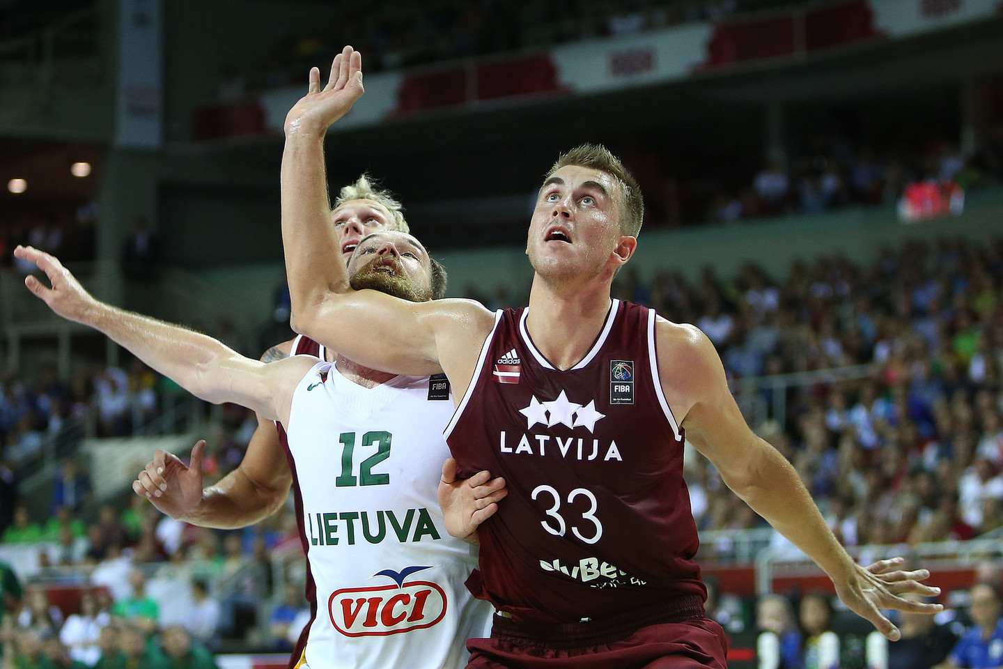 Latvijos krepšininkams sužibėjo viltis žaisti Rio olimpiadoje.