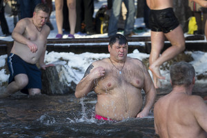 Kristaus krikštą Vitalijus Cololo atšventė įšokdamas į eketę