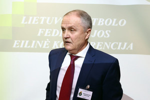 Šalies futbolo boso rinkimai – slaptesni nei popiežiaus