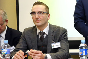 Iš už J. Kvedaro išlindo naujasis futbolo vedlys – E. Eimontas