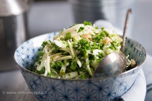 Lapinių kopūstų salotos su kriaušėmis ir salierais: N. Degutienė dalijasi receptu