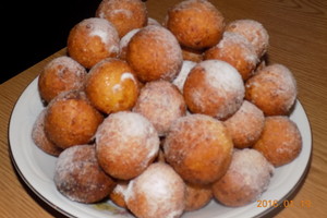 Minkštos lyg debesėlis varškės spurgos