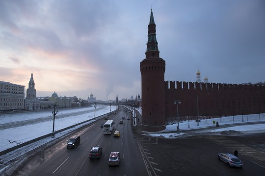 Kaip klydo ekspertai, spėdami naftos ir rublio kainas