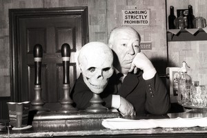 Režisierius Alfredas Hitchcockas kankindavo blondines