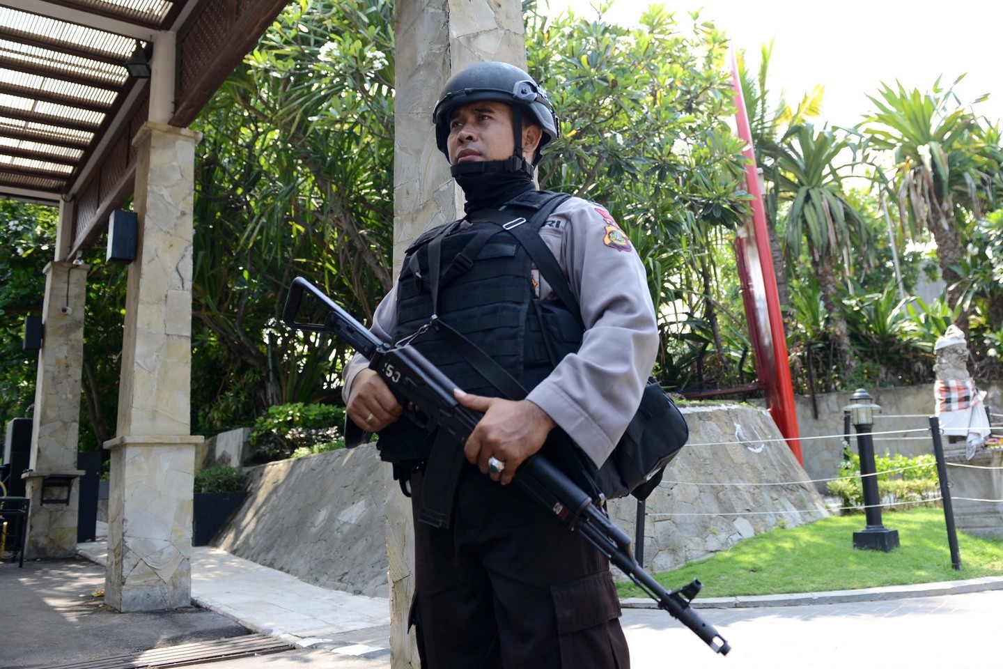 Vienas iš sulaikytųjų neva palaikė ryšius su ekstremistu, kaltinamu dėl pražūtingos atakos Džakartoje.<br>„AFP“/“Scanpix“ nuotr.