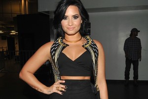 Demi Lovato kaip reikiant padėjo Hillary Clinton