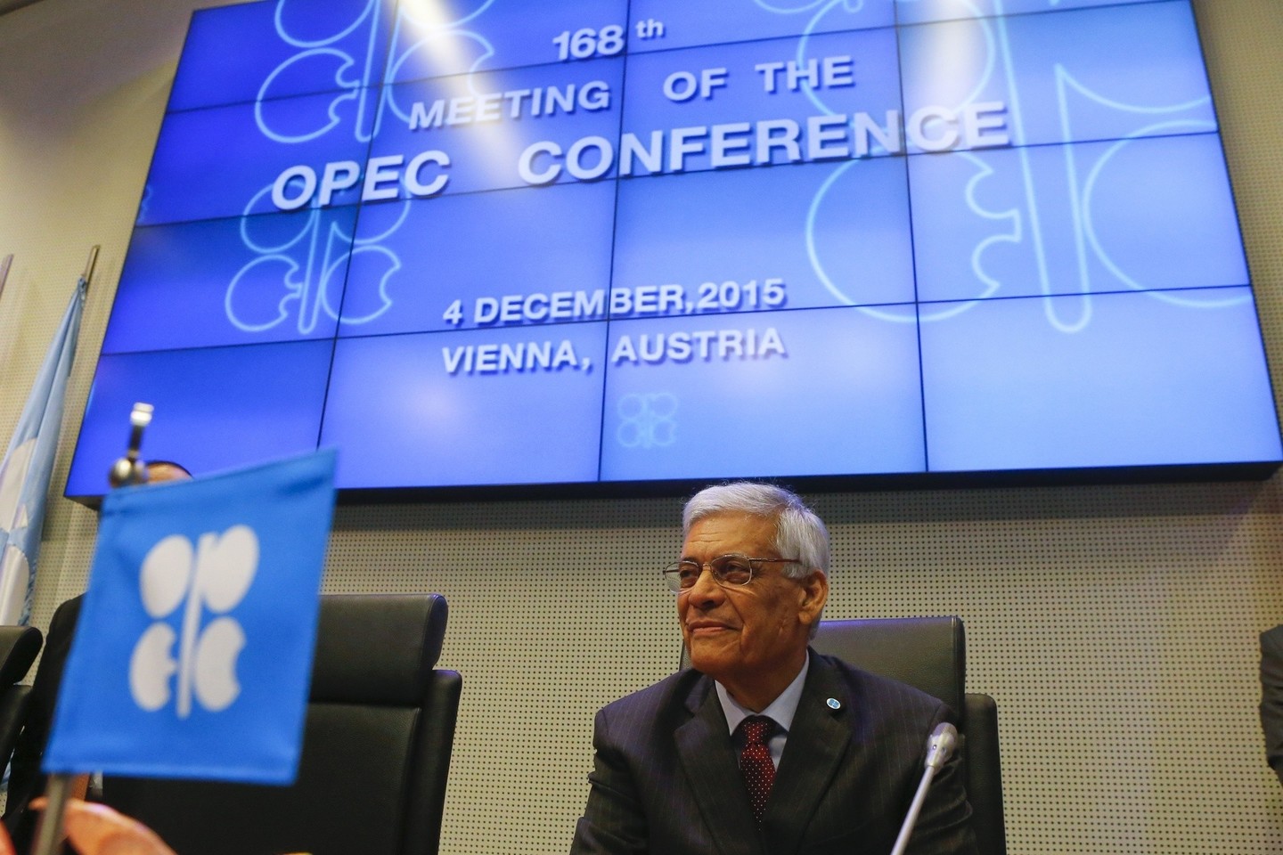 A. al Badri: OPEC pernai padidino gavybą, bet perteklius atsirado daugiausia OPEC nepriklausančių šalių sąskaita.