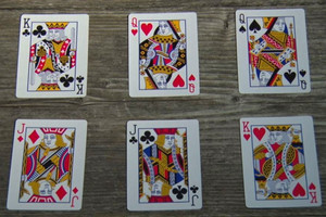 Magiškas triukas su kortomis, kuris priverčia sutrikti