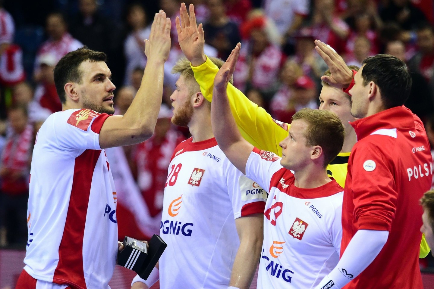 Lenkai džiaugiasi pergale.<br>AFP/Scanpix nuotr.