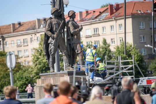 Žaliojo tilto skulptūros bus grąžintos?